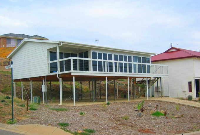 Streeton (elevated)