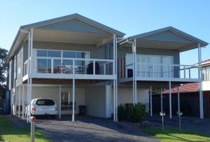 48. McCubbin 2 Storey (Front Carport)  