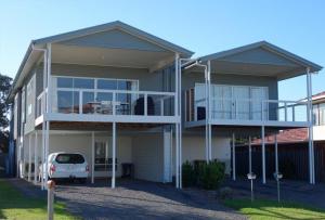 48. McCubbin 2 Storey (Front Carport)  